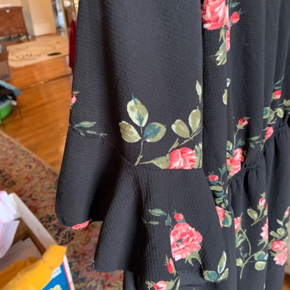 Espresso‎ plus size poly dress. Worn twice. - Picture 4 of 5